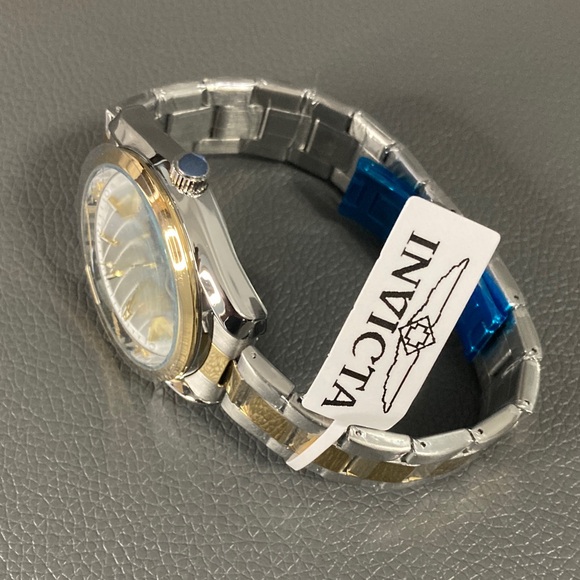 69194 - Invicta Celestial
Hollis Men's Watch - 42mm, Gold, Steel - Picture 5 of 8